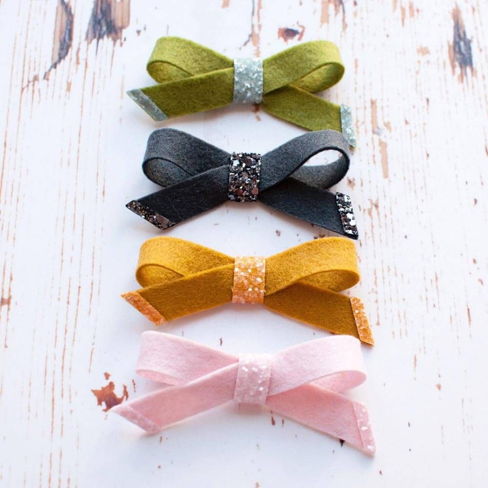 Simple Tie Bow with Glitter - Oil